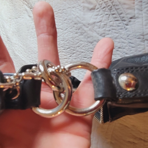 Black Leather Shoulder Bag with silver Hardware - Picture 6 of 11